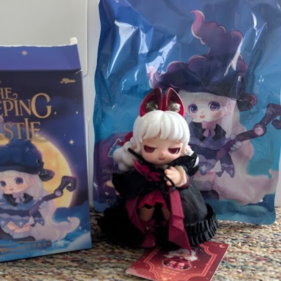 Jotoys Miana The Sleeping Castle "Noble Count" - Picture 1 of 7